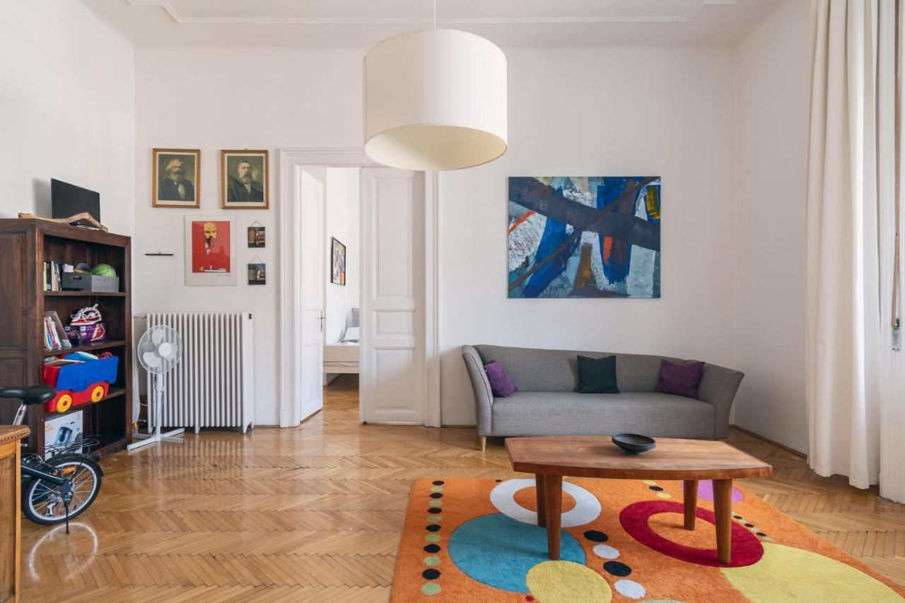 Sunny, Airy, Artsy & Authentic Loft With Balcony Apartament Budapeszt